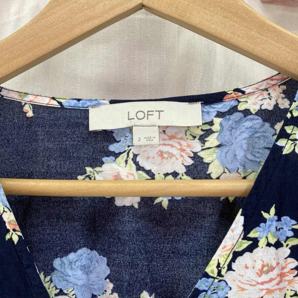 Ann Taylor LOFT Short‎ Sleeve Blue Floral Print Fit & Flare Dress Size 2